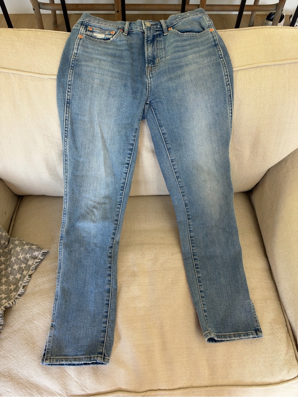 GAP Light Blue Skinny Women’s Jeans